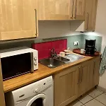 Colourful Townhouse In Mountain Village Square ארלס-סור-טק